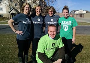 Fargo/Moorhead Campus Cleans for Seniors During United Way Day of Caring
