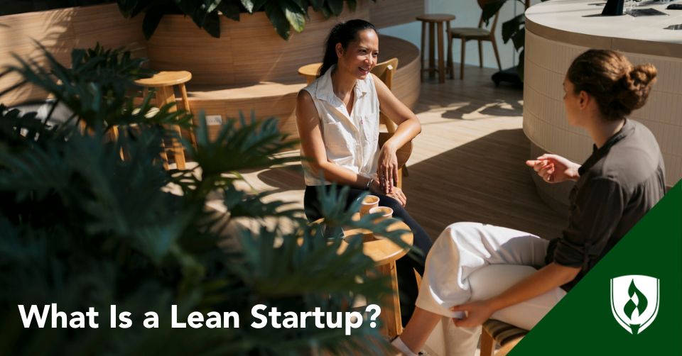 Two entrepreneurs meet to plan their lean startup